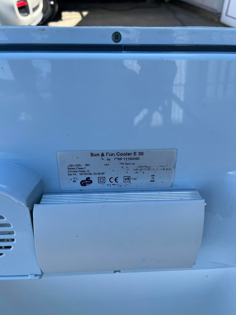 Koelbox, Caravans en Kamperen, Koelboxen, Ophalen of Verzenden, Zo goed als nieuw, Elektrisch