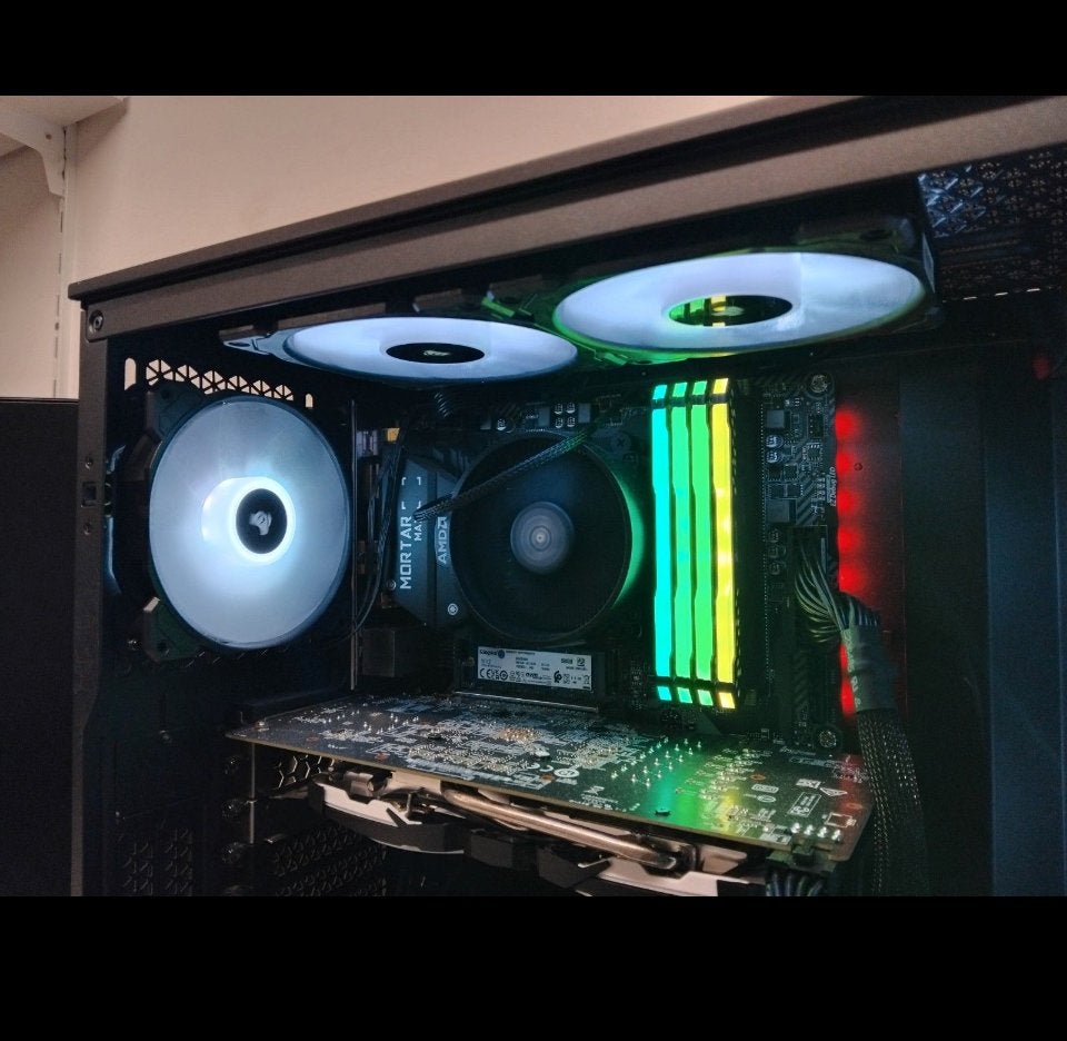 RGB Game PC met AMD Ryzen 5 3600 en RX 580 - Zo goed als nie, Ophalen, 64 GB of meer, Zo goed als nieuw, Gaming