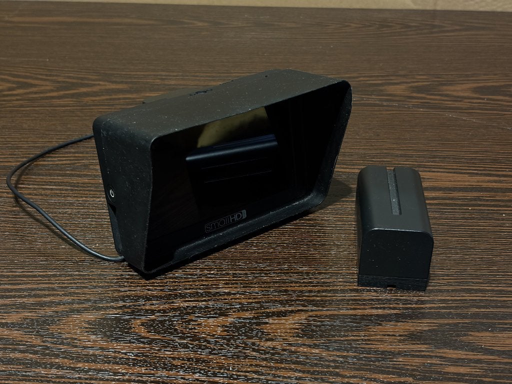 SmallHD Focus 5-inch HDMI Monitor incl. 2x accu, Overige merken, Monitor, Ophalen, Gebruikt
