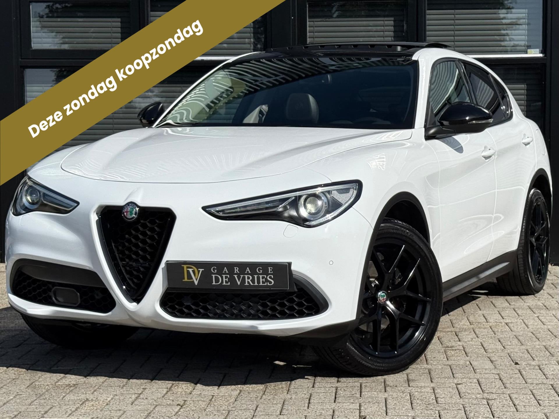Alfa Romeo Stelvio 2.0 T 280pk AWD Q4 Veloce Panoramadak Bla, Auto's, Alfa Romeo, Automaat, Zwart, 4 cilinders, Wit