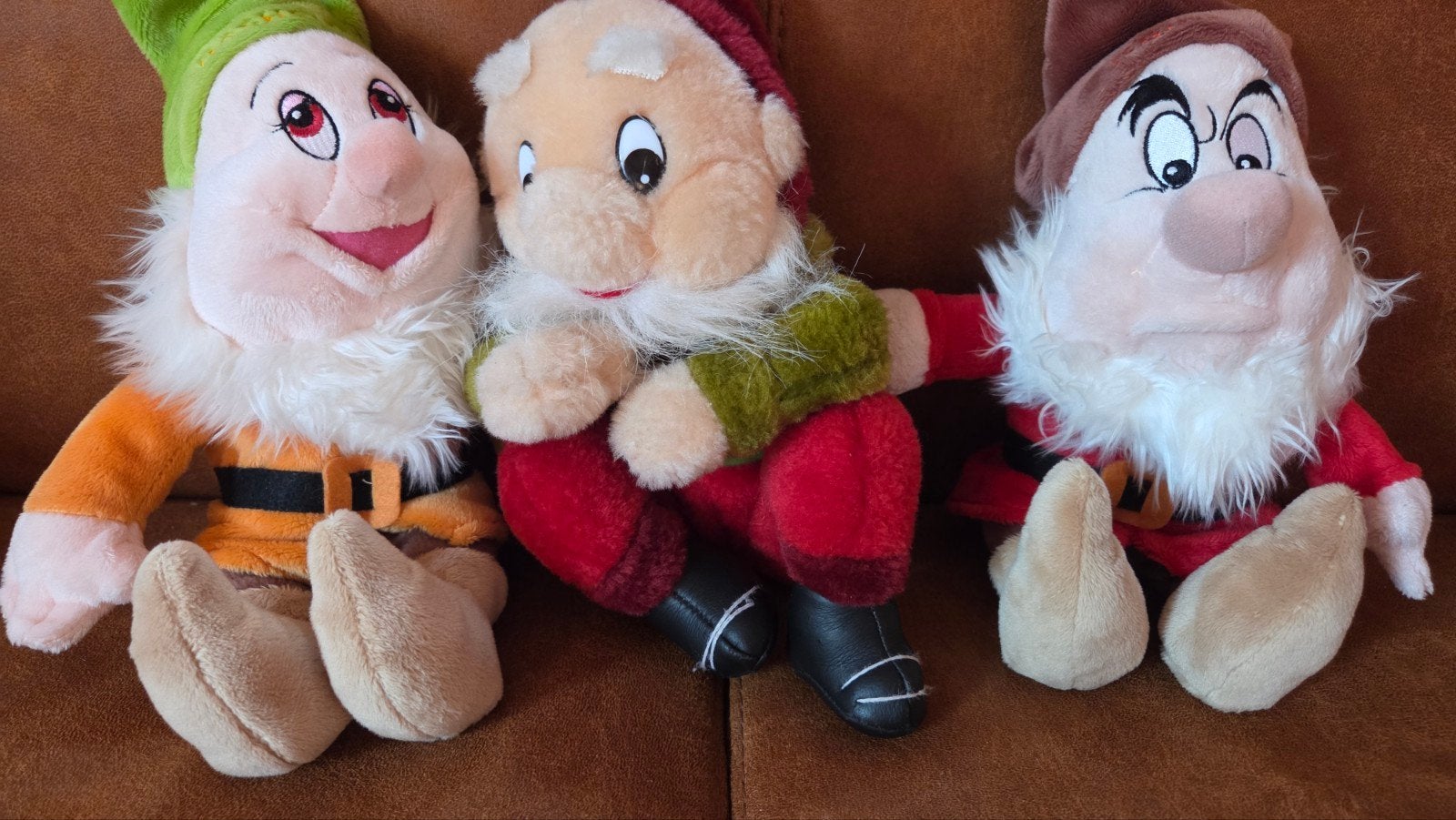 Set van 3 Sneeuwwitje Dwergen Knuffels - Disney, Disney, Overige typen, Ophalen of Verzenden, Middelgroot (20 tot 80 cm)