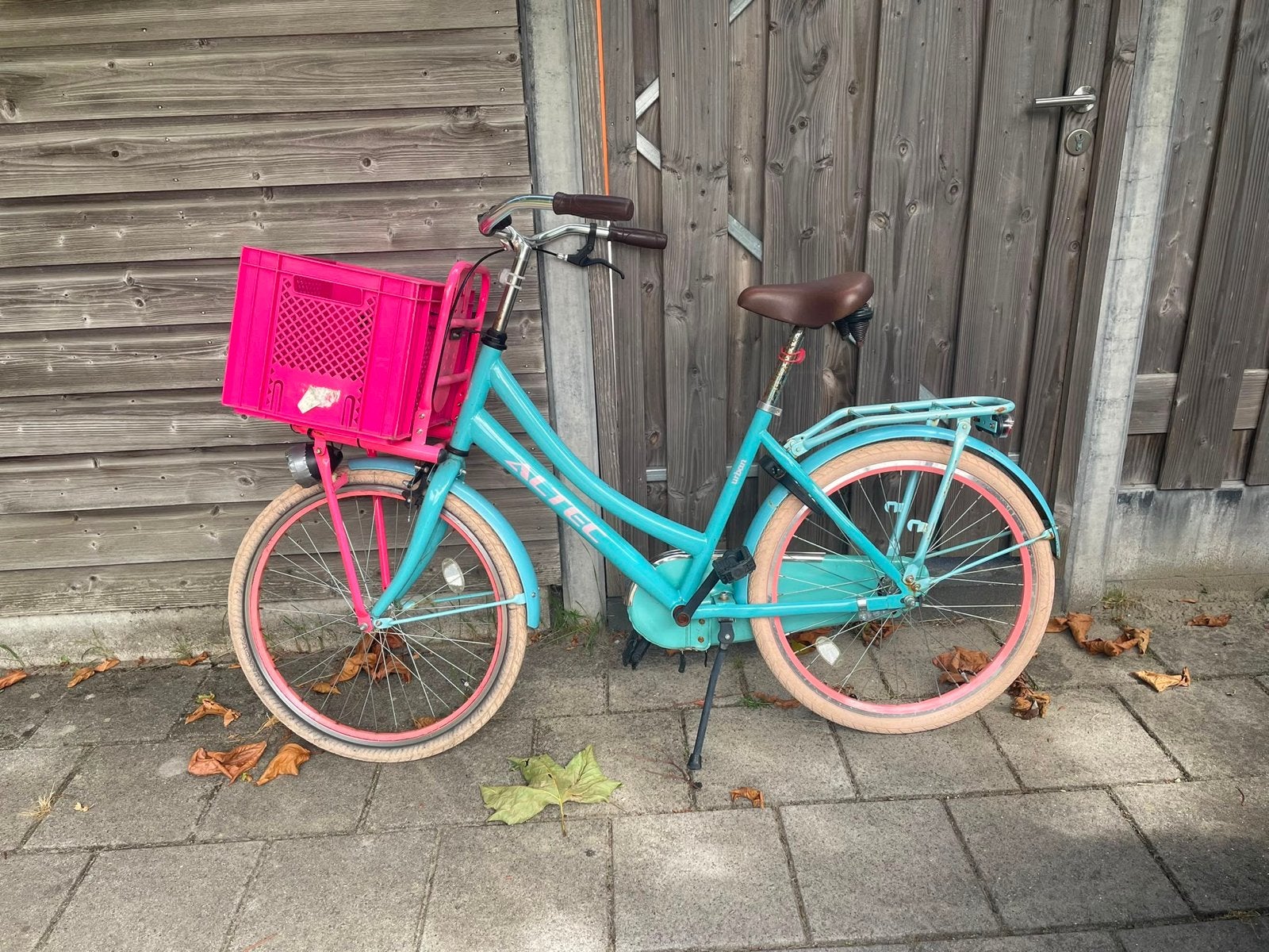 Altec Urban Damesfiets - Turquoise met Roze Details, Ophalen, Terugtraprem, Handrem, Gebruikt