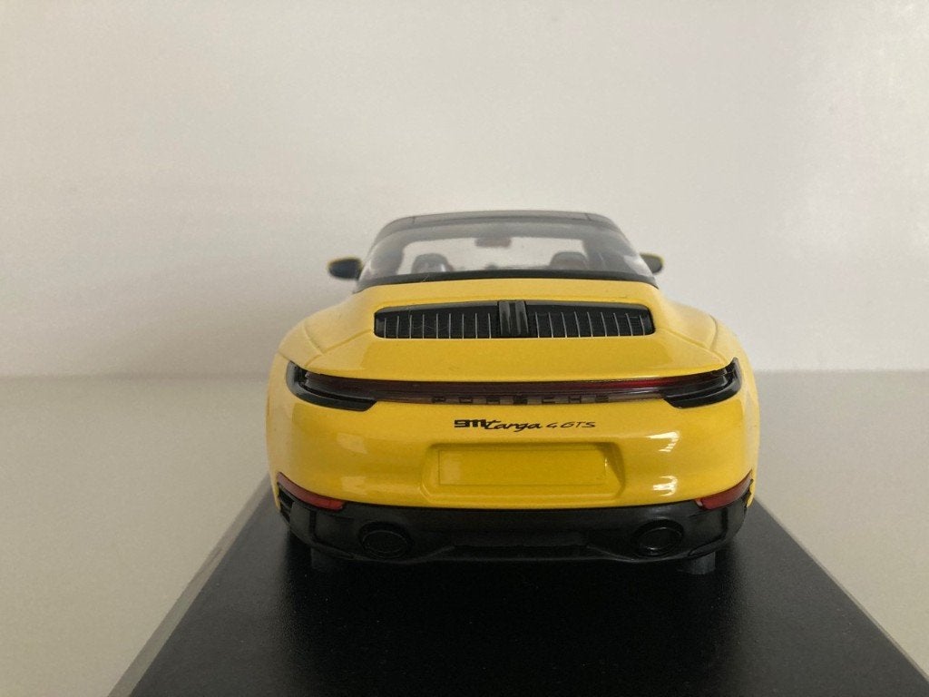 Foto 8 van Porsche 911 (992) Targa 4 GTS 2021 1:18 (nieuw)