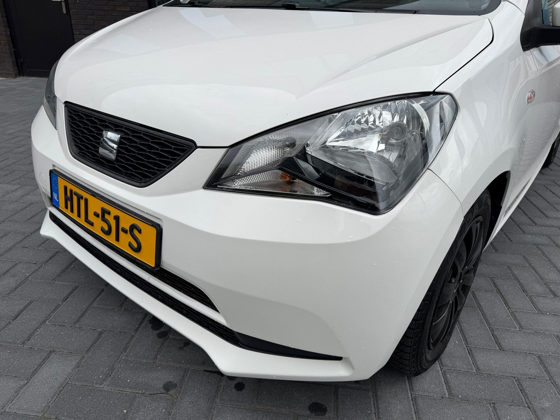 SEAT Mii