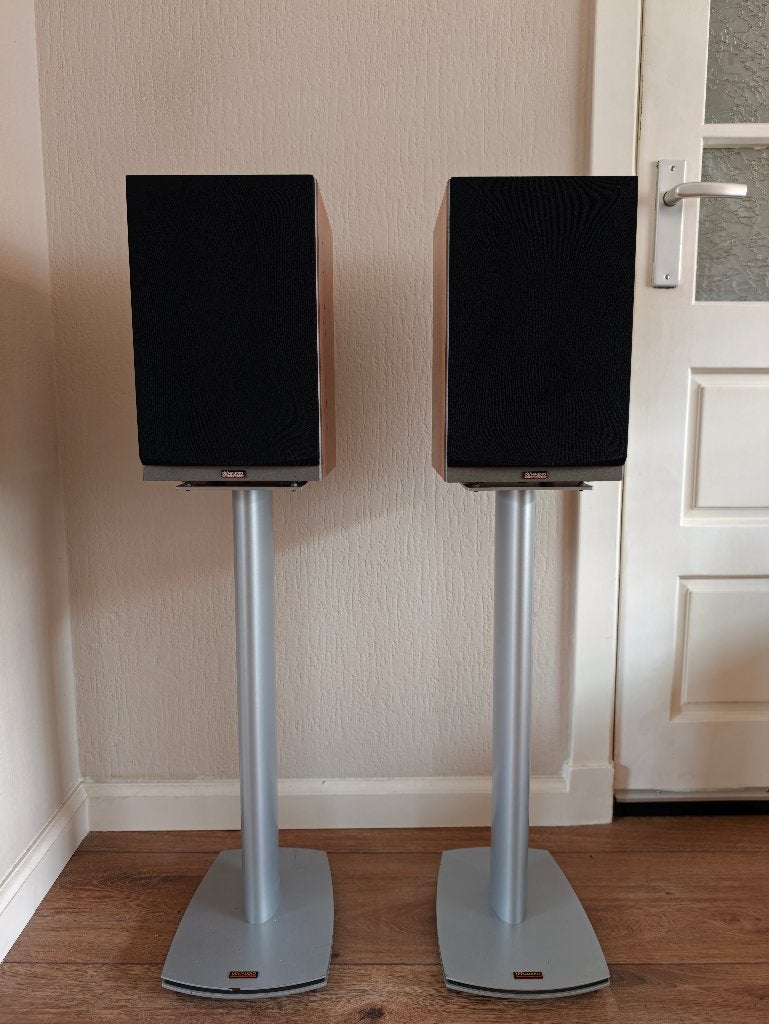 Dynaudio Audience 52SE originele dynaudio stands, Stereo speakers, Gebruikt, 120 tot 150 watt, Basreflex