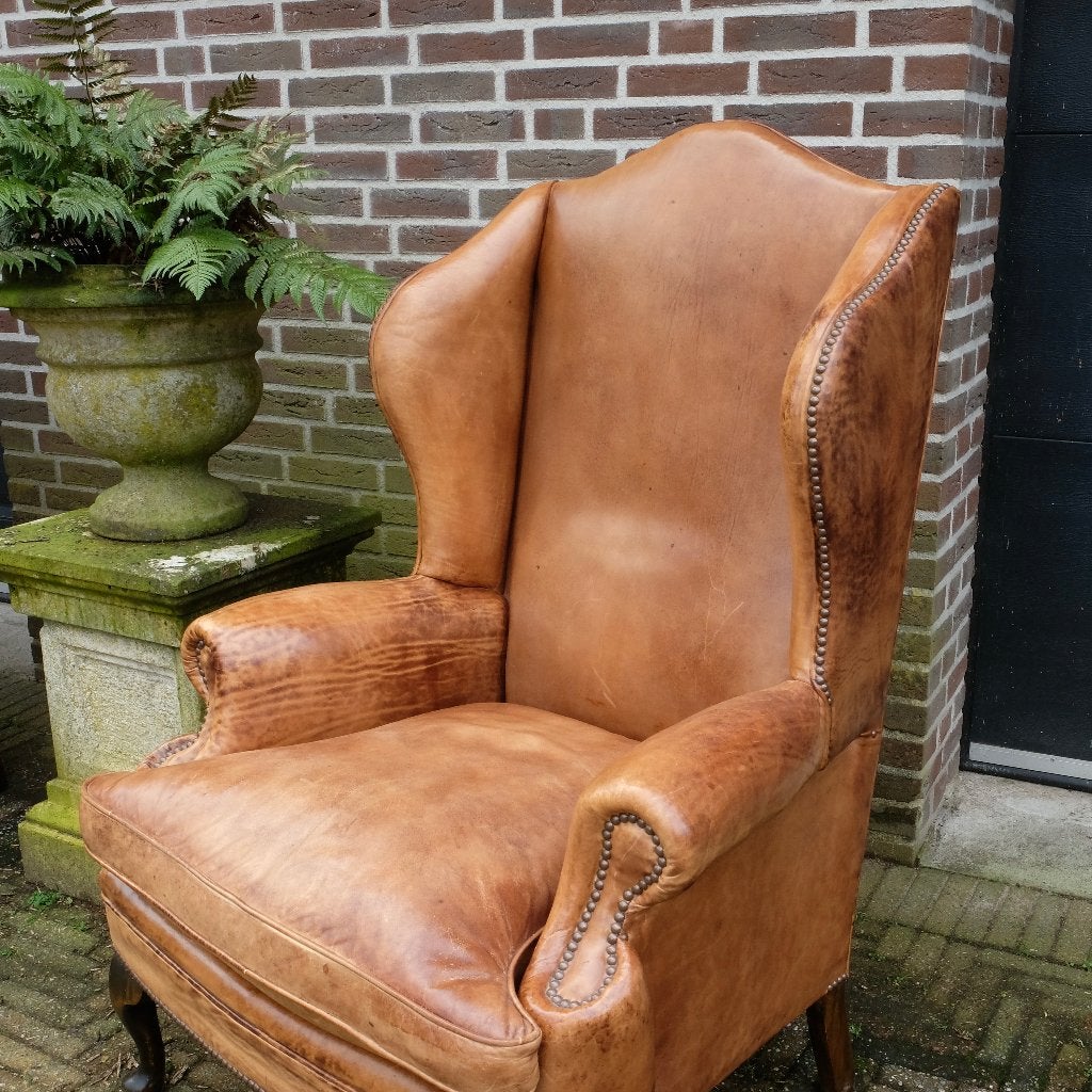 origineel Engelse Chesterfield oorfauteuil, Huis en Inrichting, Fauteuils, Ophalen, Gebruikt, Minder dan 75 cm, Leer