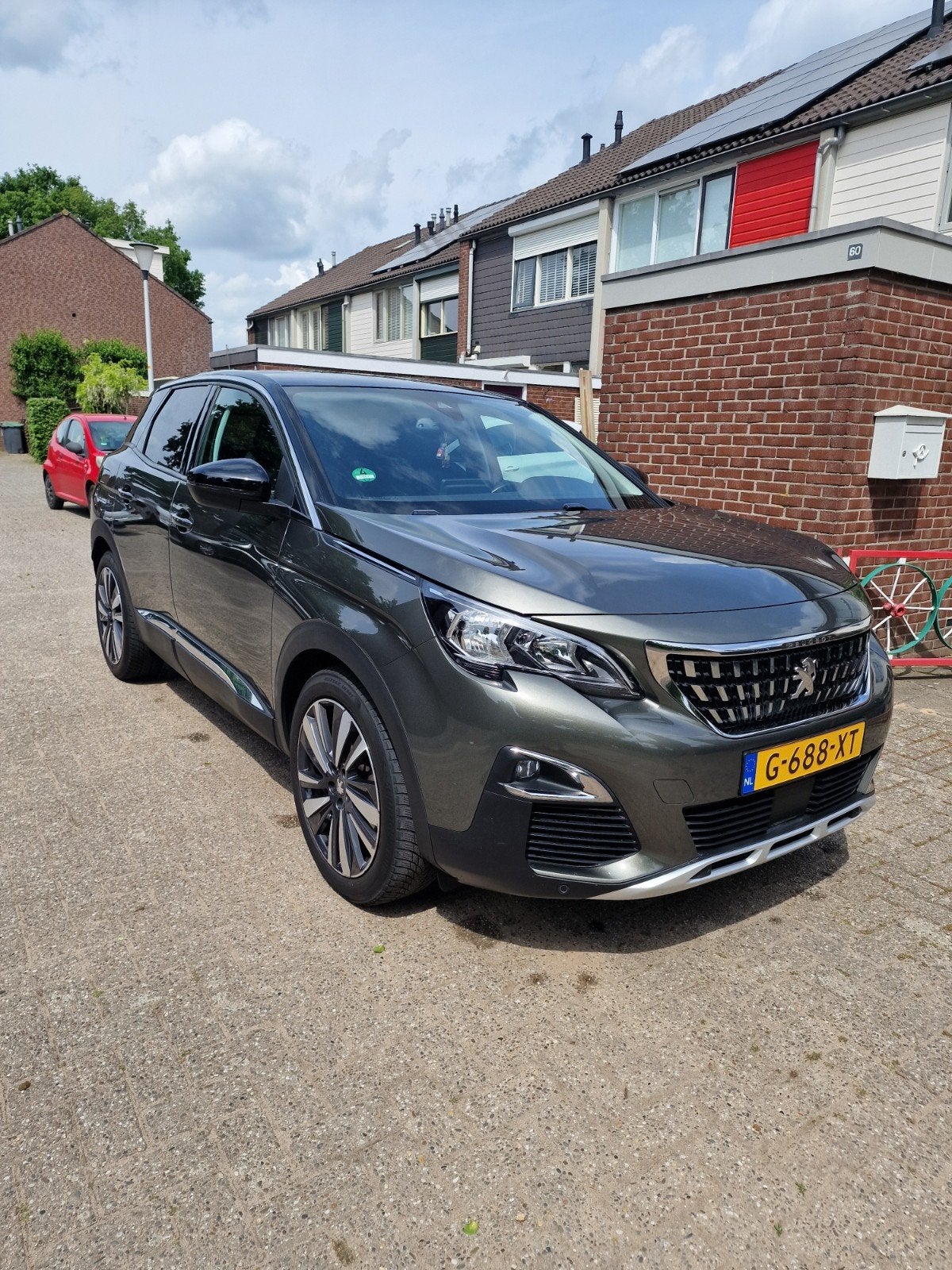 Peugeot 3008 1.2 Puretech 130pk S&S 2020 Grijs, Voorwielaandrijving, 15 km/l, 1199 cc, Origineel Nederlands