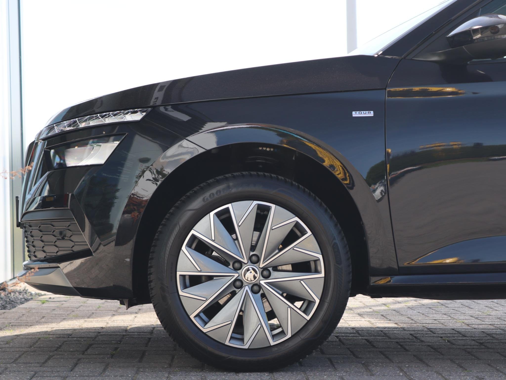 Skoda Kamiq 1.0 TSI 95 pk Tour | Climate Control | Navigatie, Auto's, Voorwielaandrijving, Stof, Euro 6, 95 pk