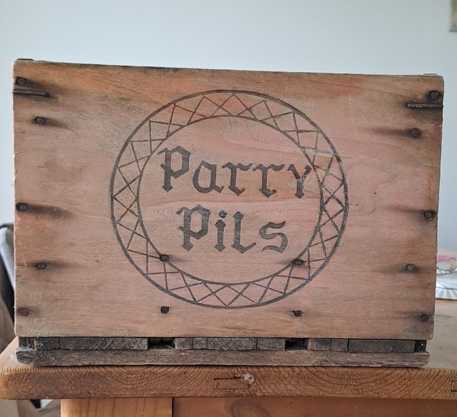 Vintage houten bierkrat originele staat, Huis en Inrichting, Ophalen