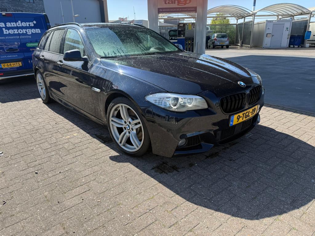 BMW 530D f11, Auto's, Automaat, Euro 5, Achterwielaandrijving, Zwart