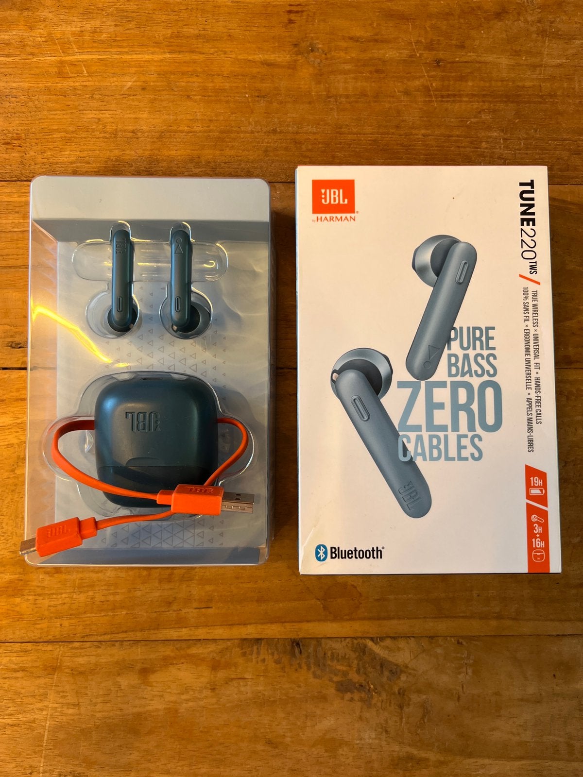 JBL Tune 220 tws draadloze oordopjes, Ophalen, Gebruikt, In gehoorgang (in-ear), JBL