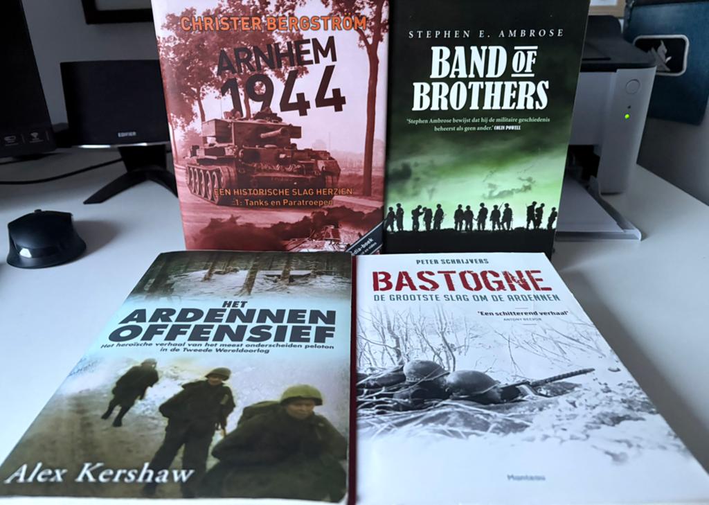 oorlog bastogne arnhem normandie 4 boeken, Ophalen of Verzenden, Tweede Wereldoorlog, Zo goed als nieuw
