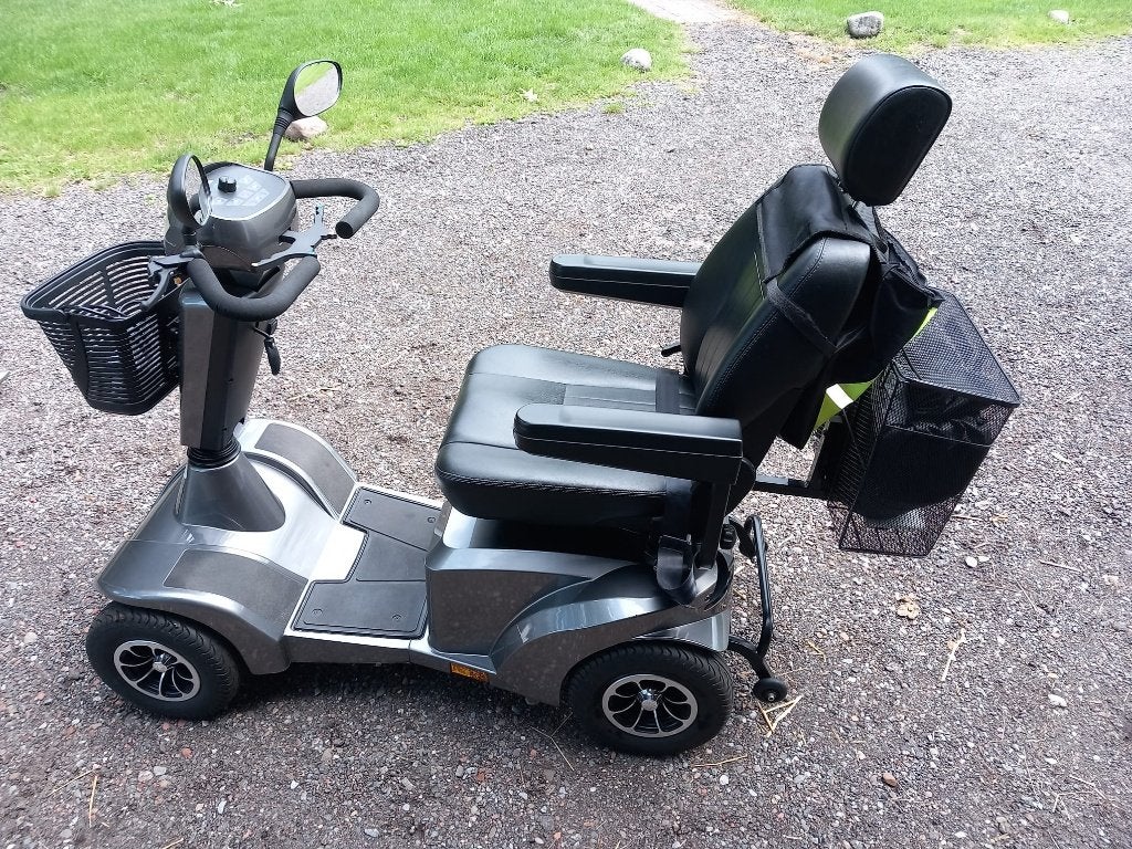 ZGAN SCOOTMOBIEL, Ophalen, Zo goed als nieuw, 16 km/u of meer, 46 km of meer