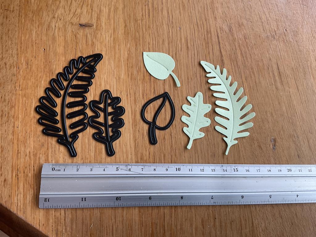 Snijmal set 3 bladeren van Nellie Snellen 1151, Ophalen of Verzenden, Zo goed als nieuw, Pons of Mal