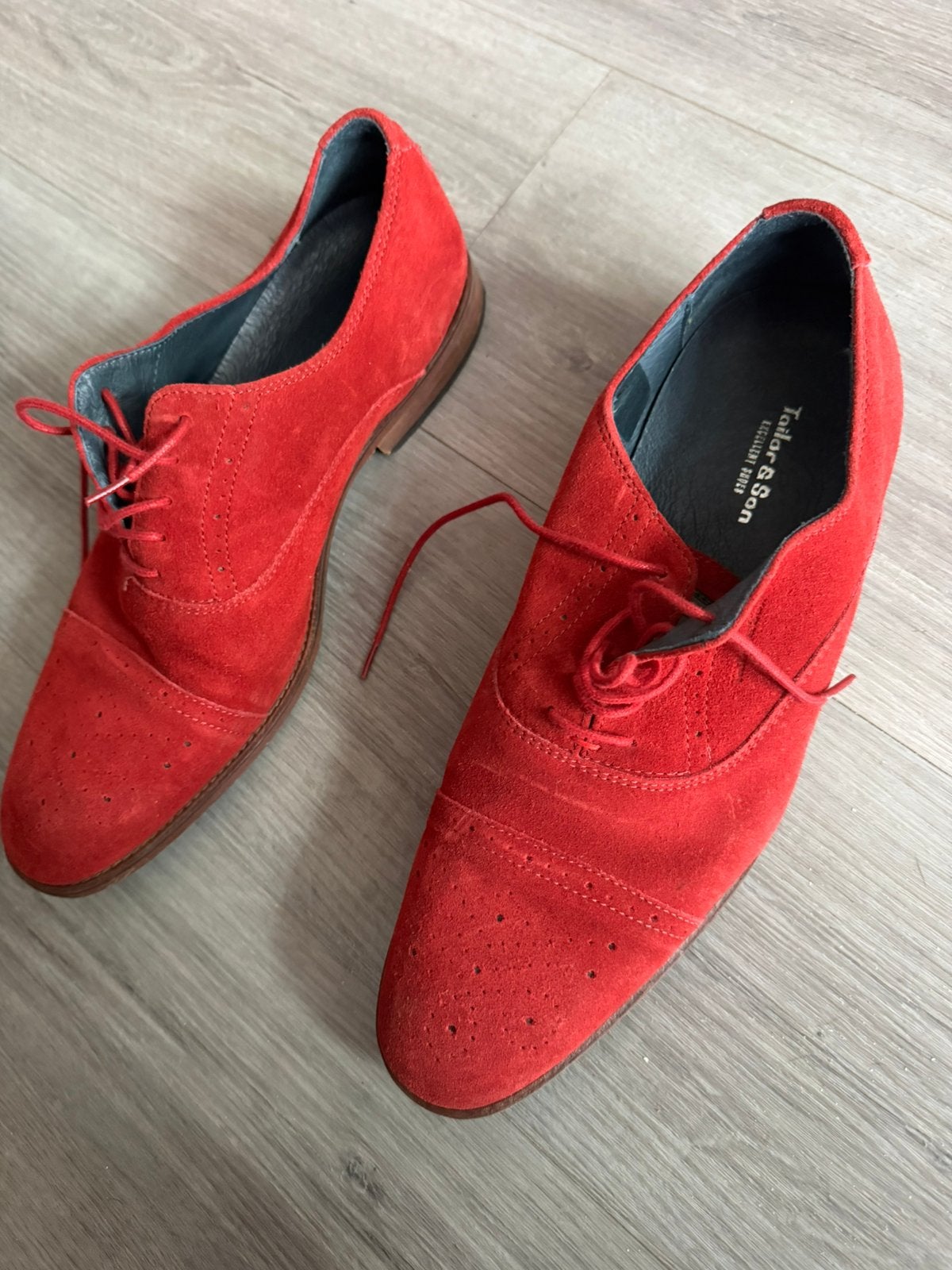 Rode suede heren schoenen mt 45, Overige kleuren, Ophalen of Verzenden, Zo goed als nieuw, Veterschoenen
