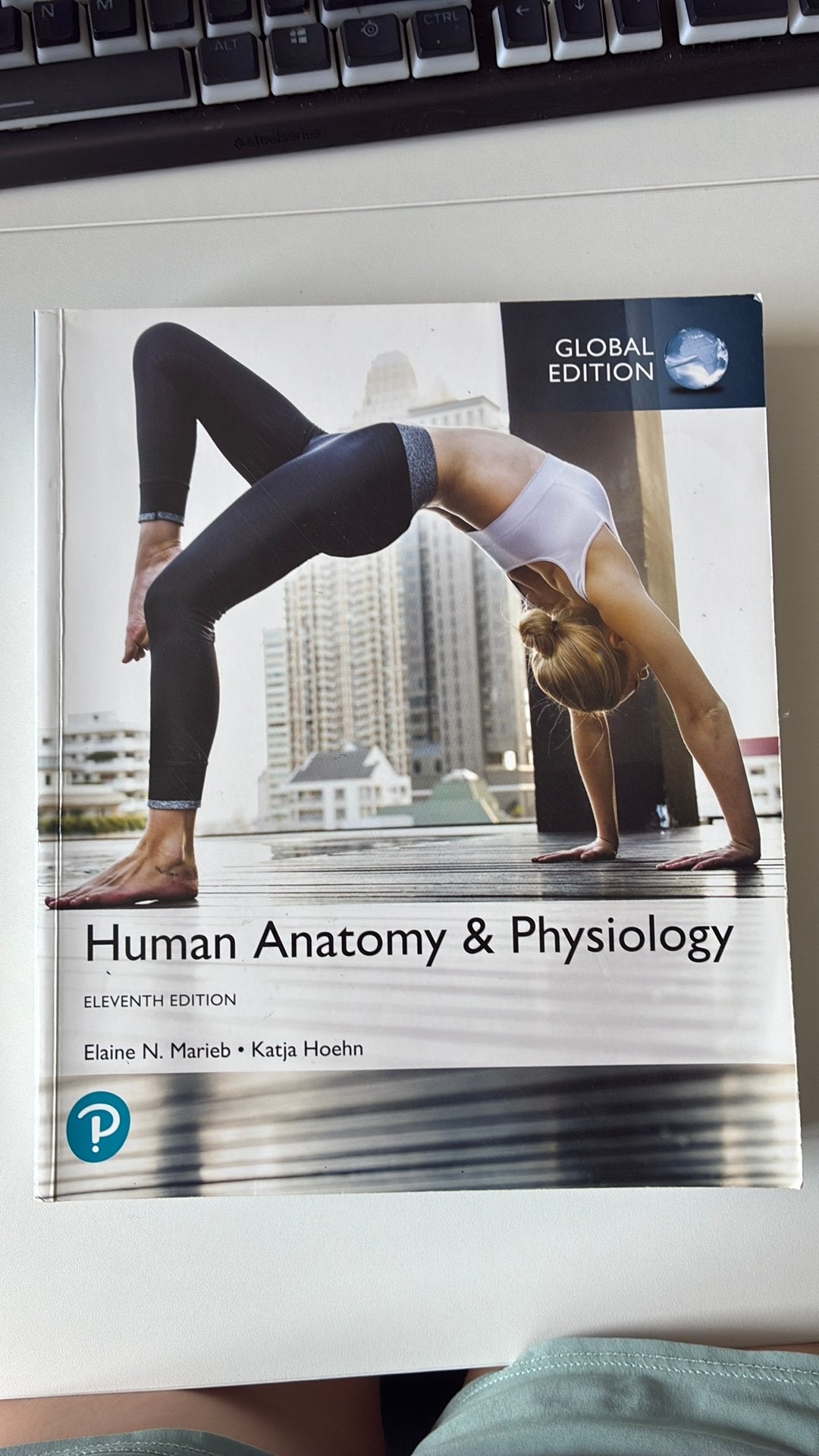 Human Anatomy & Physiology - Global Edition (11th edition), Ophalen of Verzenden, Zo goed als nieuw