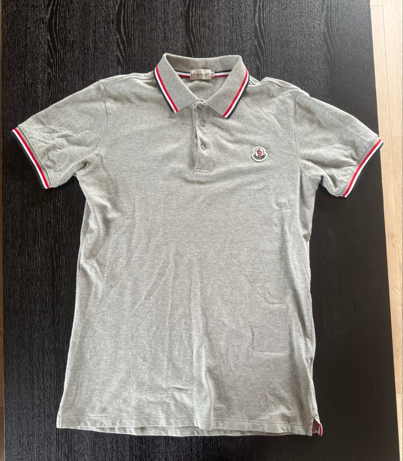 Moncler Polo Shirt Grijs Maat XL, Ophalen of Verzenden, Zo goed als nieuw, Maat 56/58 (XL), Grijs