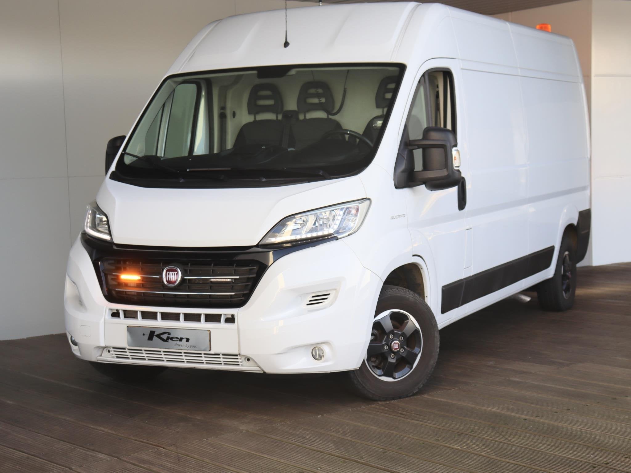Fiat Ducato 33 2.3 MultiJet L3H2 | Verkeersmaatregelen | Nav, Auto's, Voorwielaandrijving, Automatische klimaatregeling, Stof
