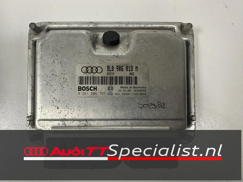 Audi TT motor regelapparaat ecu computer 8L0906018M, Gebruikt, -, -, -