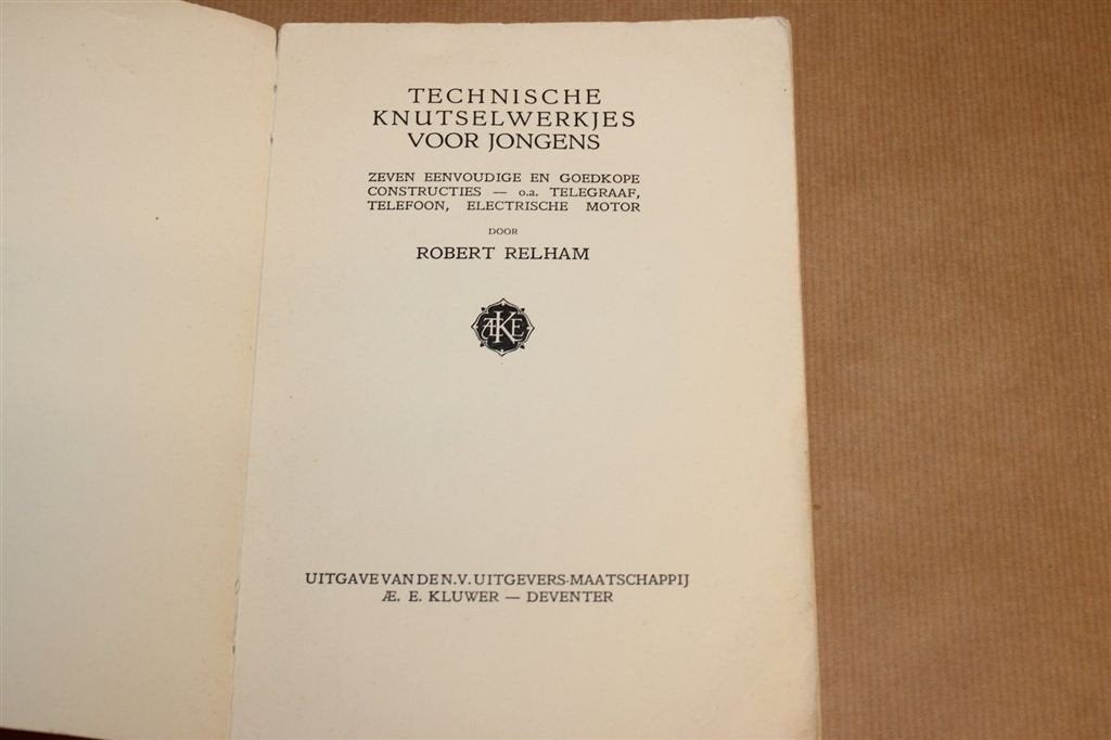Inleiding tot de Techniek 1 — Krachtwerktuigen 1947, Boeken, Ophalen of Verzenden, Gelezen, Bouwkunde