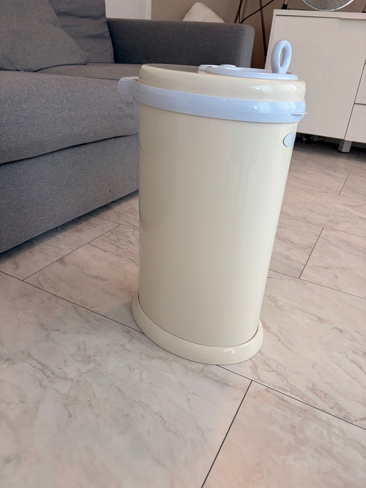 Obbi luieremmer - Crème, Huis en Inrichting, 10 tot 20 liter, Ophalen, Gebruikt, Kunststof