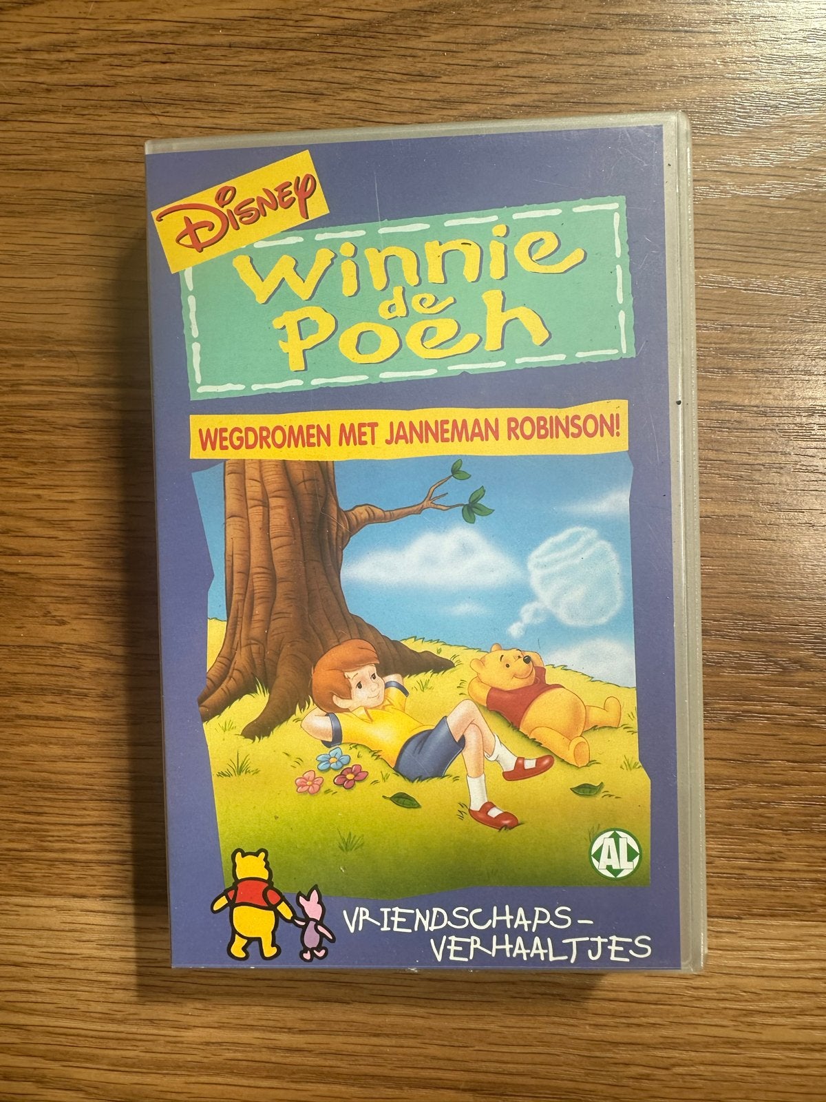 Disney Winnie de Poeh VHS: Wegdromen met Janneman Robinson, Gebruikt, Alle leeftijden, Kinderprogramma of -film, VHS