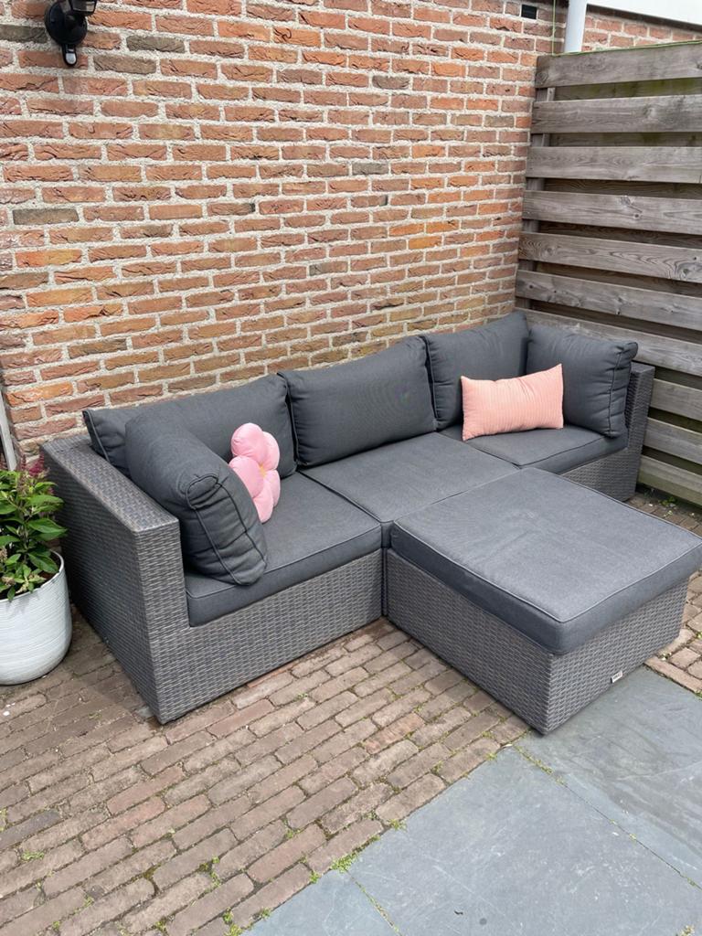 Moderne Wicker Loungeset met Hocker - Grijs, Ophalen, 3 zitplaatsen, Zo goed als nieuw, Loungeset