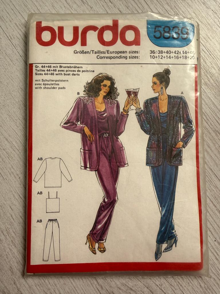 Vintage/ burda, Hobby en Vrije tijd, Kledingpatronen, Ophalen of Verzenden, Nieuw, Vrouw, Burda