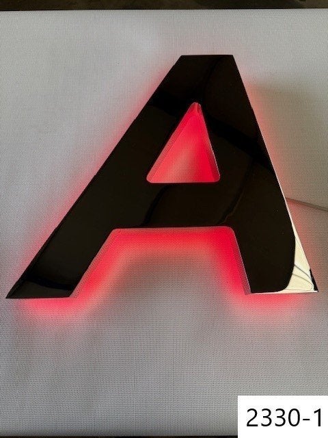 2330. Letters met verlichting / kleuren / letterlampen, Ophalen, Nieuw