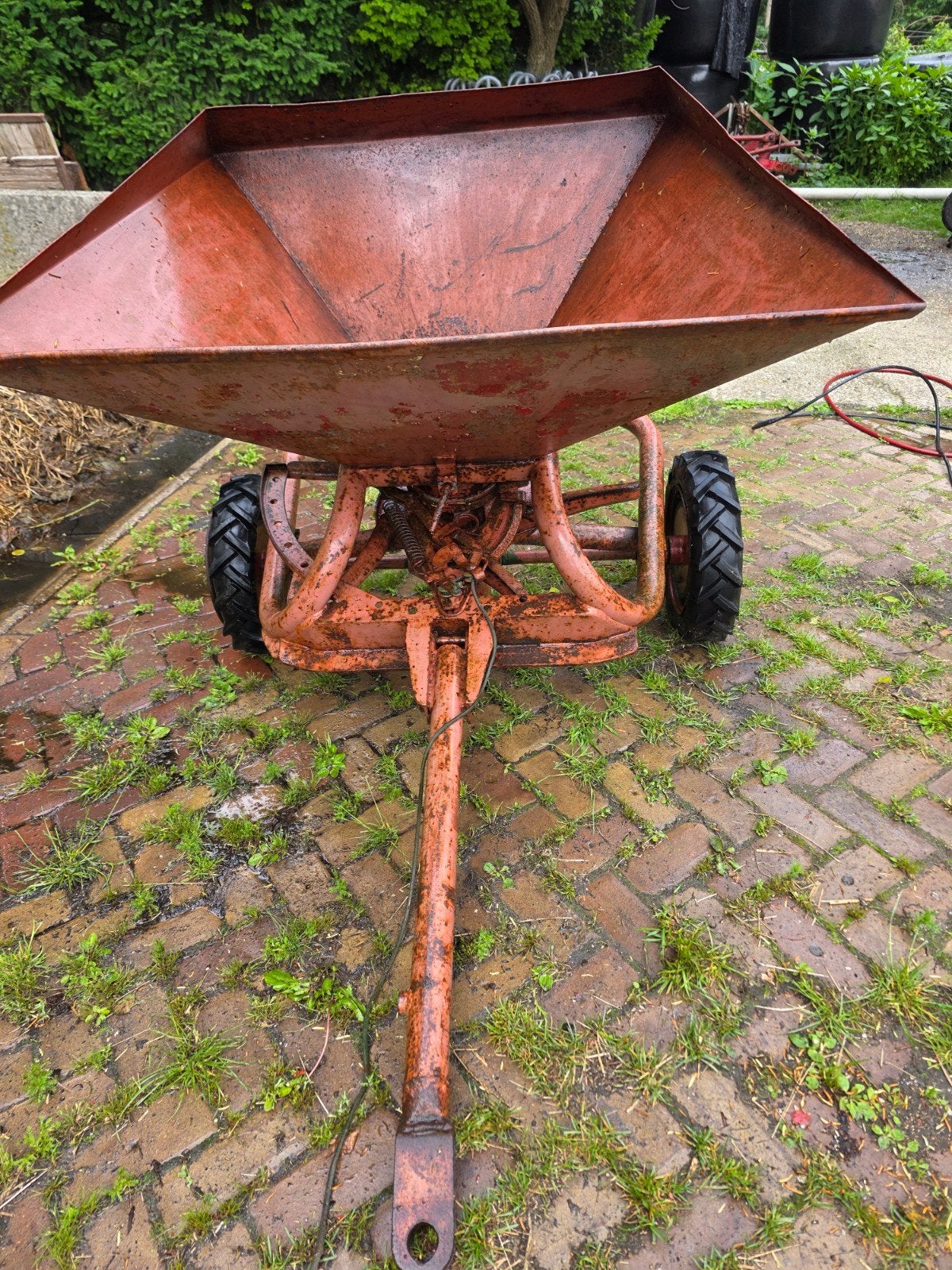Te koop Lely kunstmeststrooier, Zakelijke goederen, Agrarisch | Werktuigen, Ophalen of Verzenden, Gewasbescherming en Bemesting