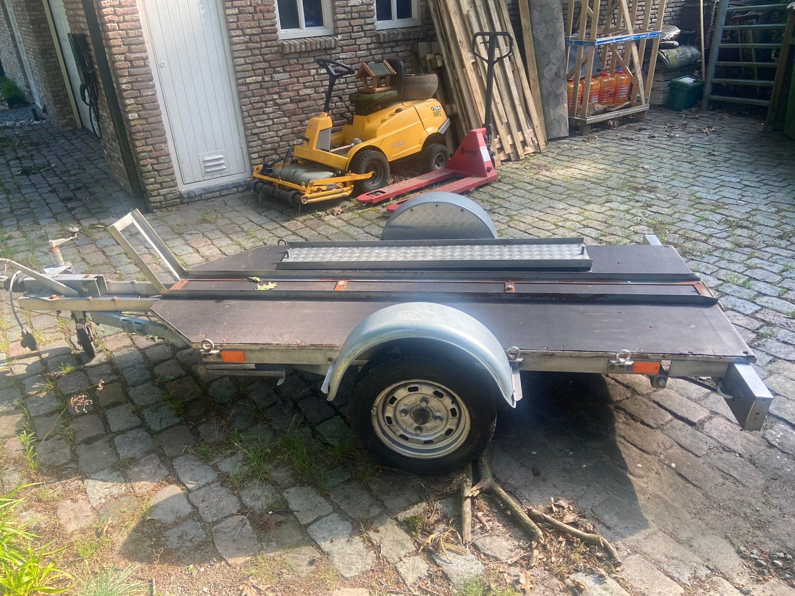 Motor aanhanger / motortrailer – RVS lichtbalk en verlengd, Ophalen