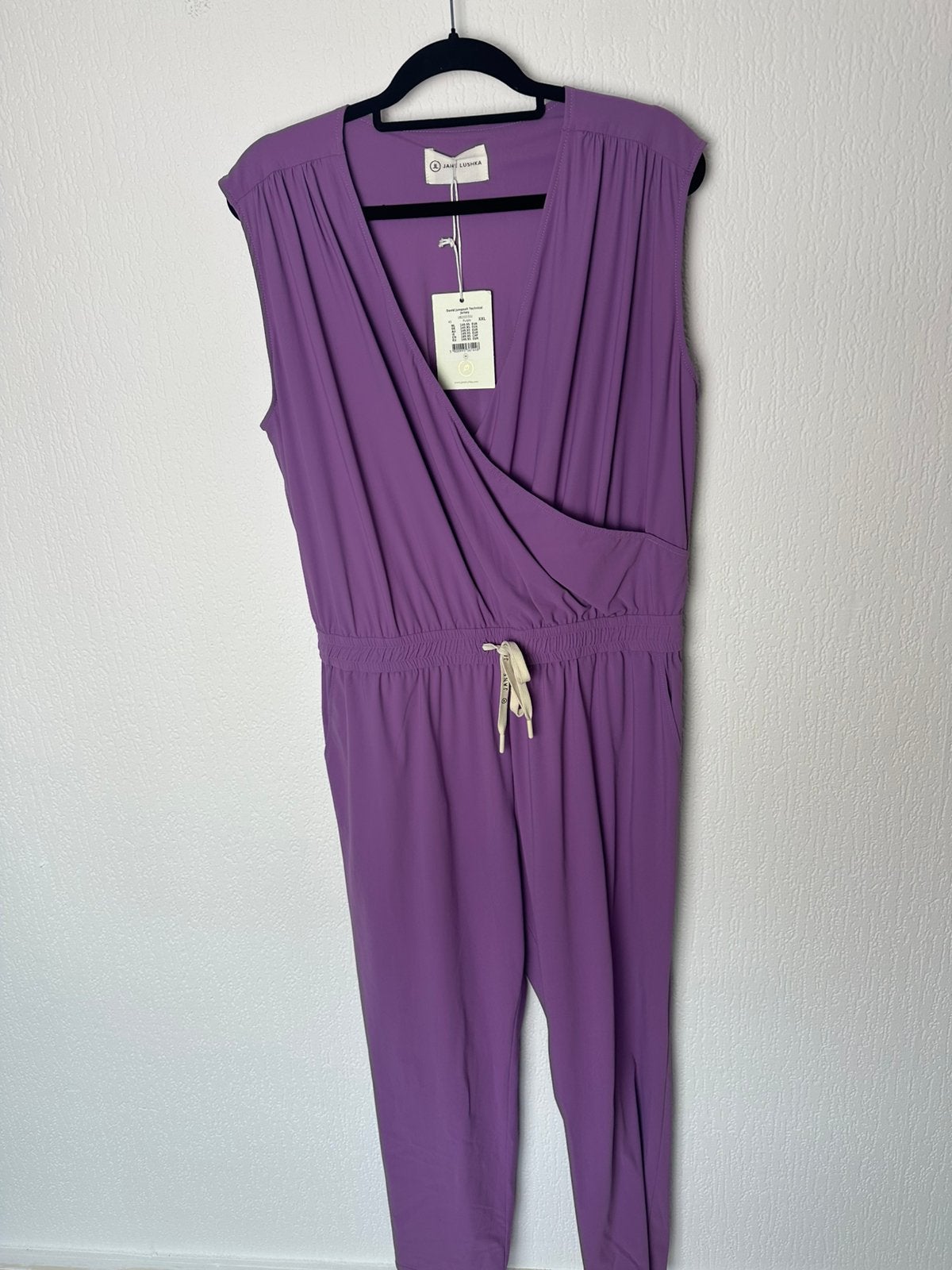 Paarse jumpsuit Jane Lushka travelstof korte mouw, Kleding | Dames, Jumpsuits, Ophalen of Verzenden, Nieuw, Maat 46/48 (XL) of groter