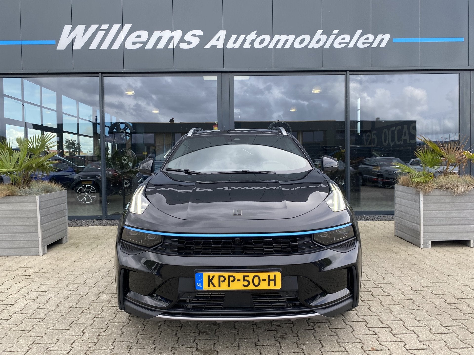 Lynk & Co 01 1.5 Zwarte Hemel, App-Connect, 360' Camera & Pa, Auto's, Dealer onderhouden, Stof, Met garantie (alle), 82 pk