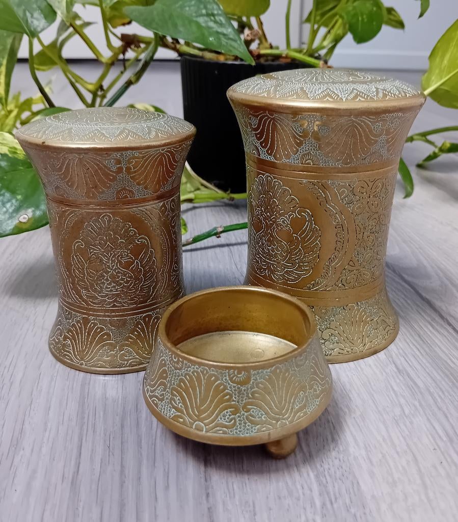 indische set van 2 tabakspotten en wierookbrander 20 eeuw, Antiek en Kunst, Antiek | Koper en Brons, Ophalen of Verzenden