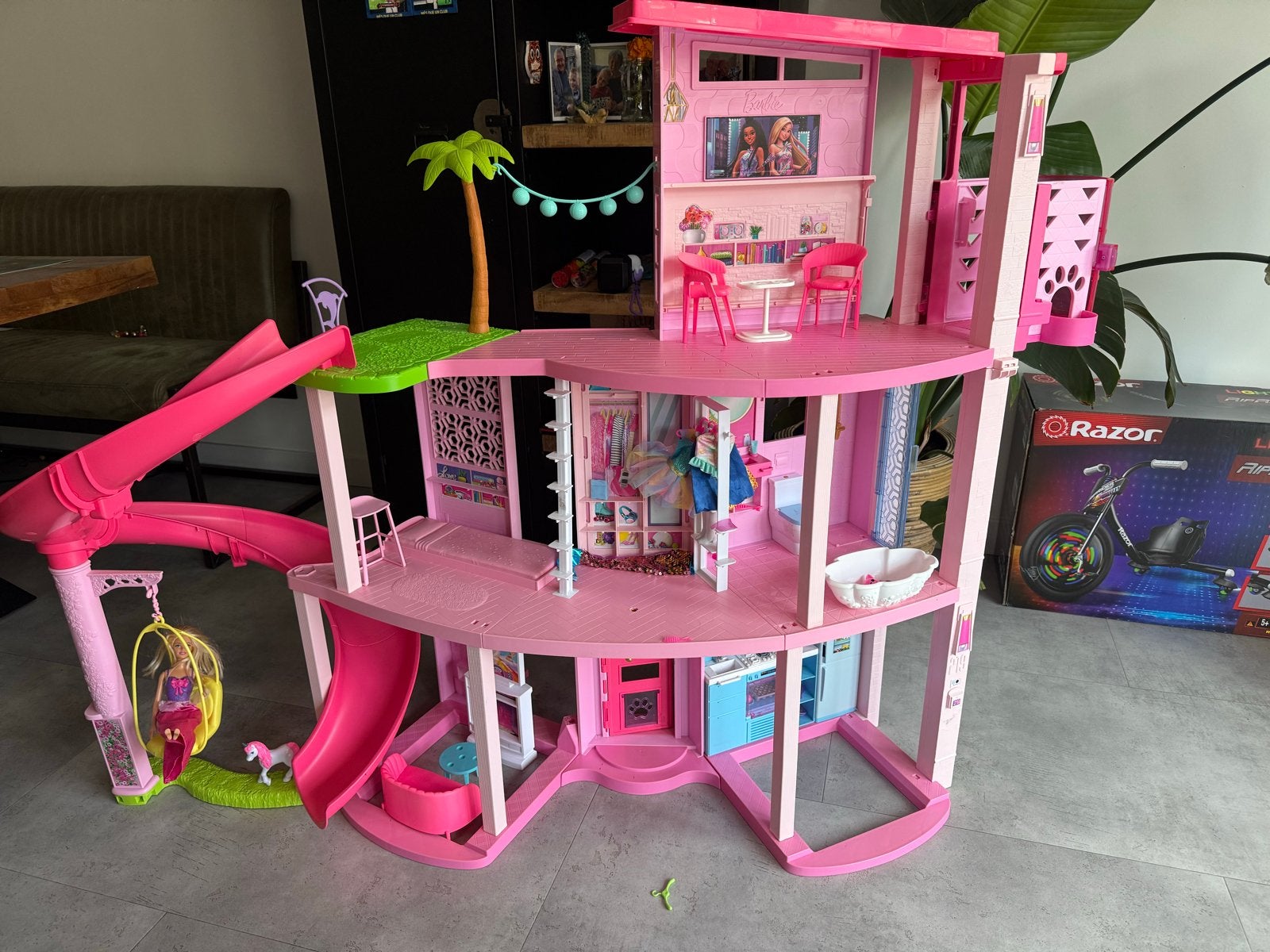 Barbie Droomhuis (met lift en geluid), Kinderen en Baby's, Speelgoed | Poppenhuizen, Ophalen, Gebruikt, Poppenhuis