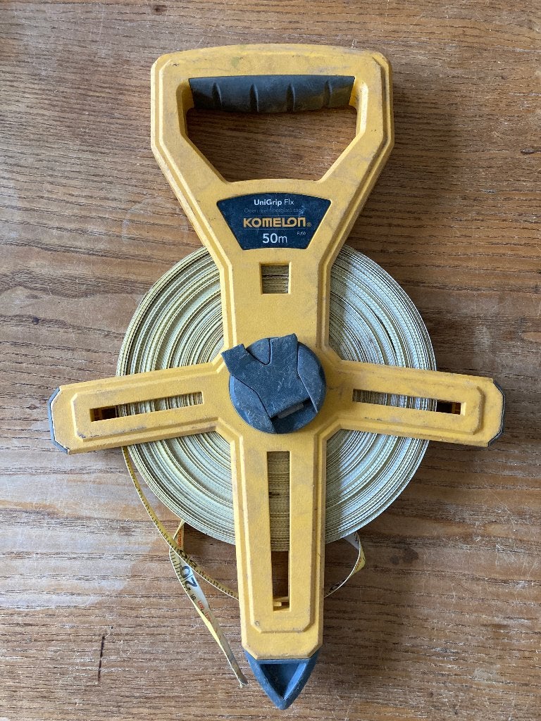 Komelon meetband Unigrip Flx 50 meter (eerste 15 cm missen), Doe-het-zelf en Verbouw, Meetapparatuur, Ophalen of Verzenden, Gebruikt
