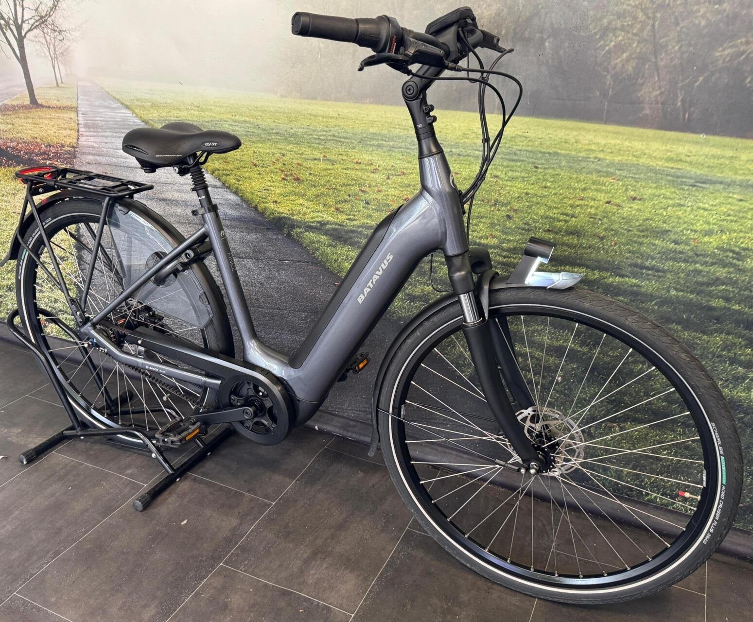 Batavus Finez E-Go Elektrische fiets met Bosch Middenmotor, Batavus, Info@accell-group.com, Accell Nederland B.V., Industrieweg 4, 8444 AR Heerenveen, Nederland