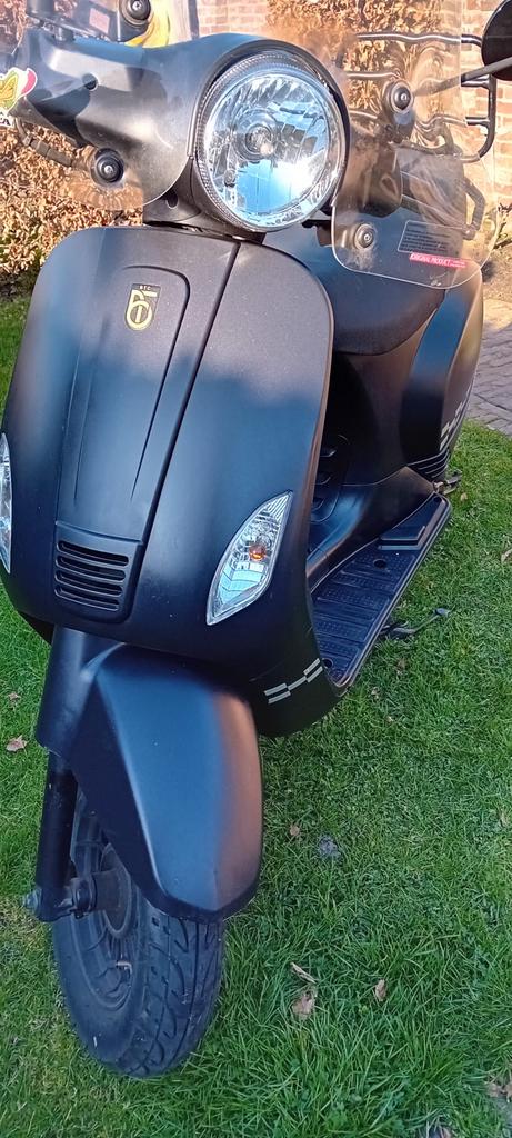 BTC Riva snorscooter/bromfiets - Mat Zwart, Zo goed als nieuw, Benzine, Ophalen, Overige merken