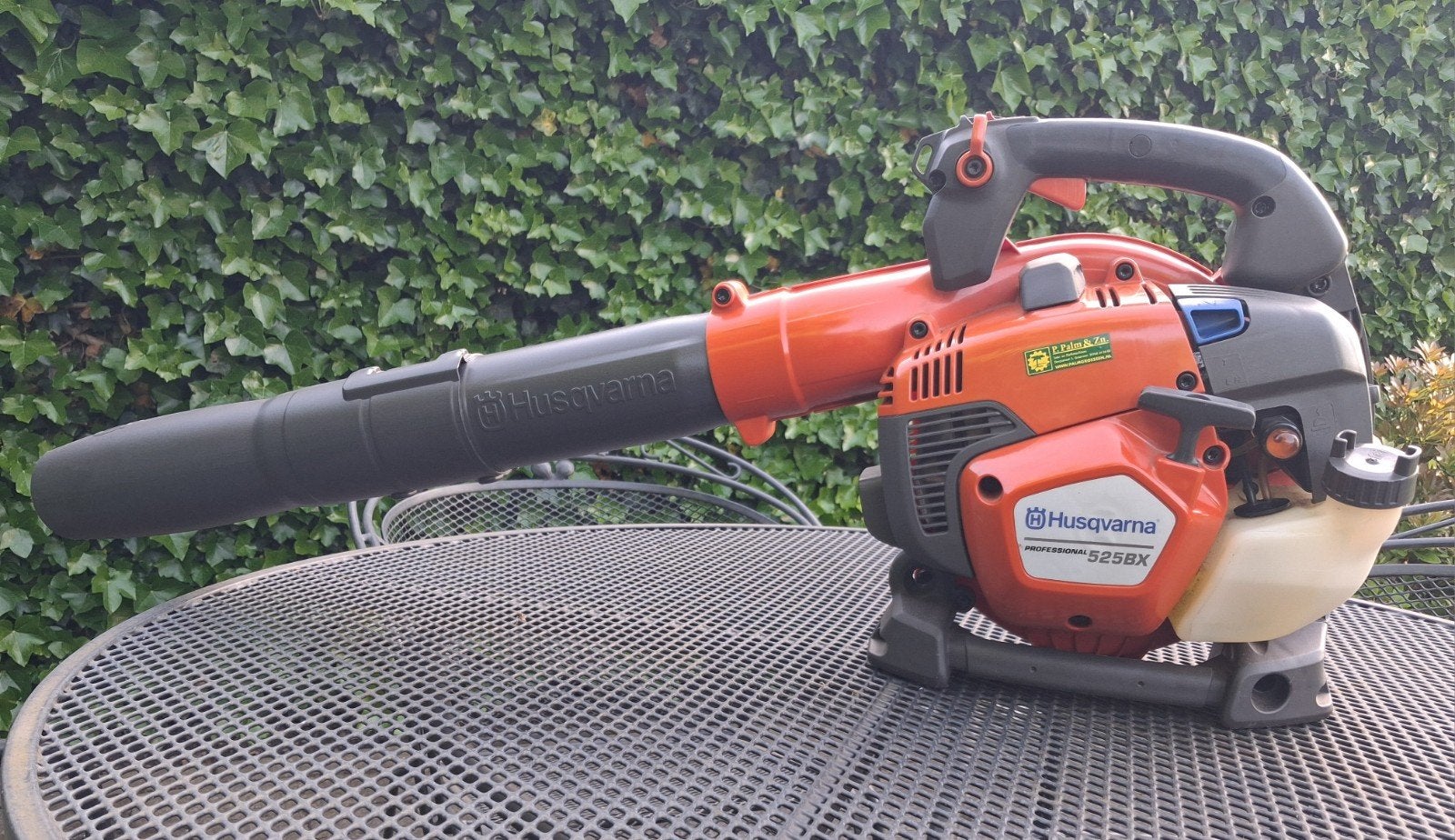 Husqvarna 525BX Benzine Bladblazer - Zo goed als nieuw, Benzine, Handgedragen, Ophalen of Verzenden, Zo goed als nieuw