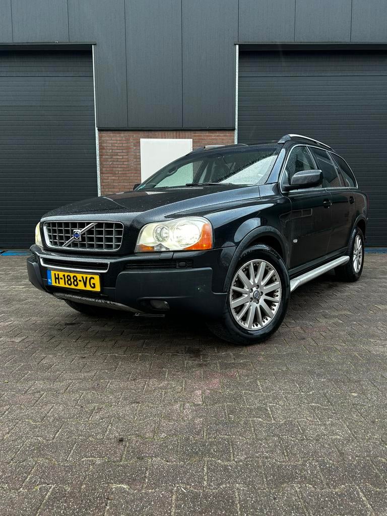 Volvo XC90 4X4 V8 | Geartronic | 7-SEATER | Nieuwe APK |, Auto's, 138 €/maand, 7 stoelen, Zwart, Leder