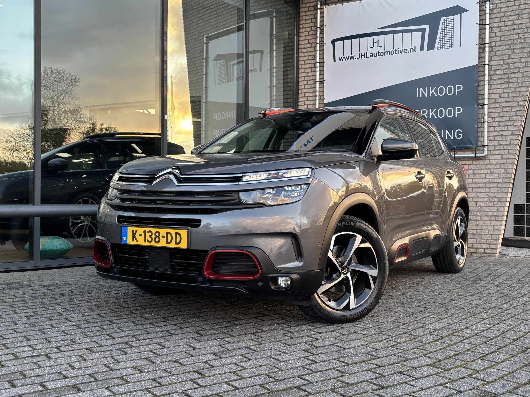 Citroen C5 Aircross 1.2 Business*130PK*ECC*CAM*NAVI*ACC*CARP, Auto's, Voorwielaandrijving, 1350 kg, Stof, Gebruikt
