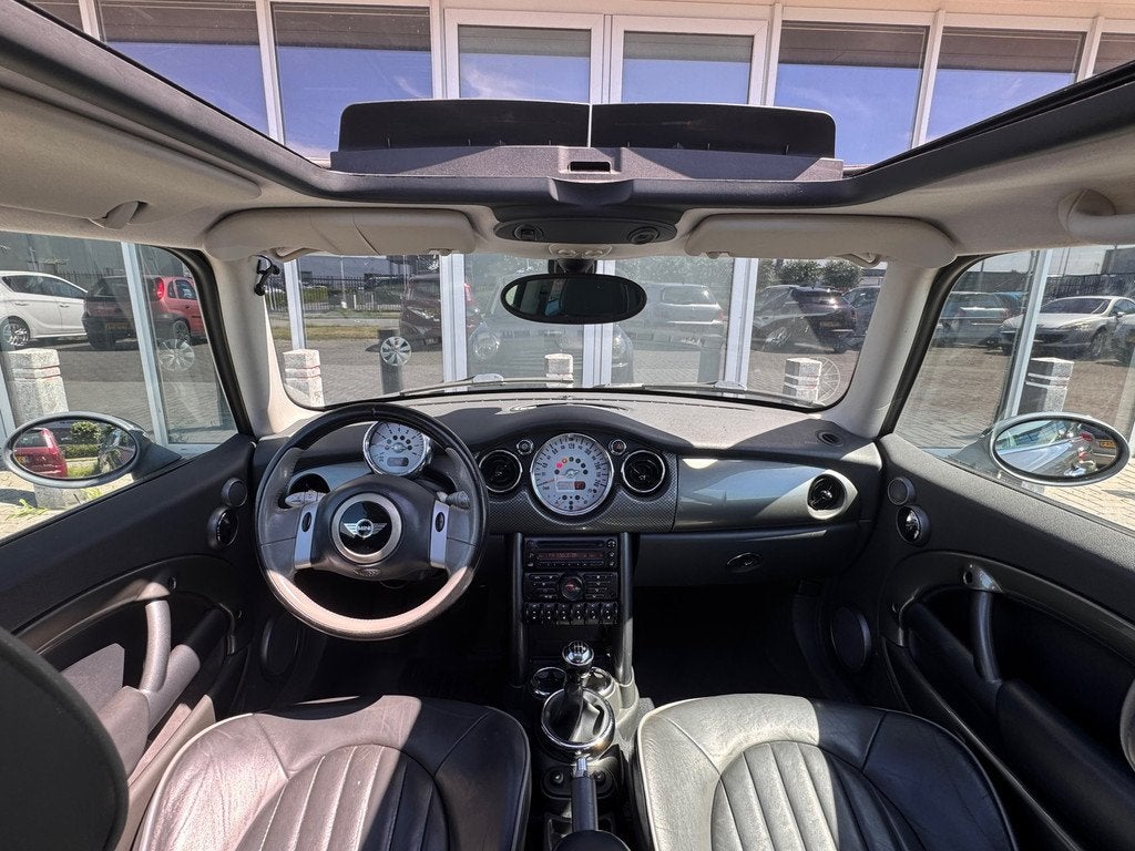 Mini 3-Deurs 1.6 One | Panoramadak | Leder | Airco, Auto's, Mini, Voorwielaandrijving, Gebruikt, 4 cilinders, 4 stoelen