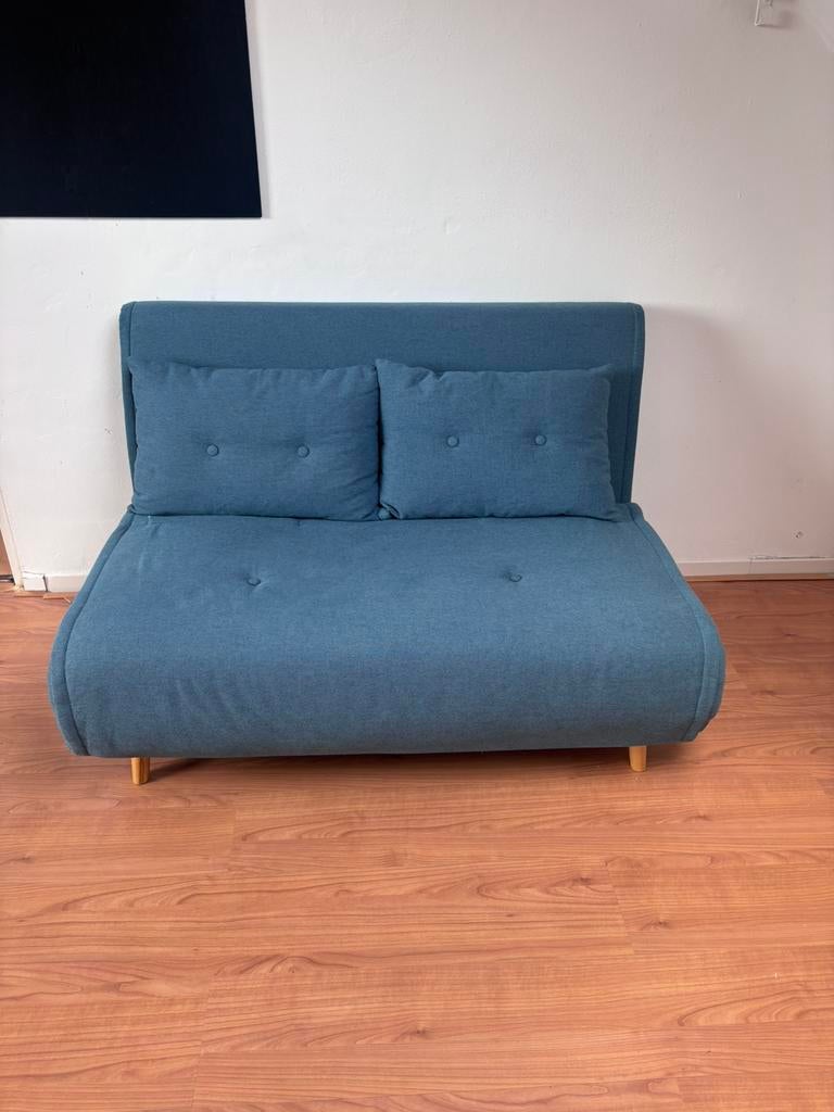 Slaapbank van MADE -  turkoois, Huis en Inrichting, Slaapkamer | Slaapbanken, Ophalen, Blauw, 190 cm of minder, Zo goed als nieuw