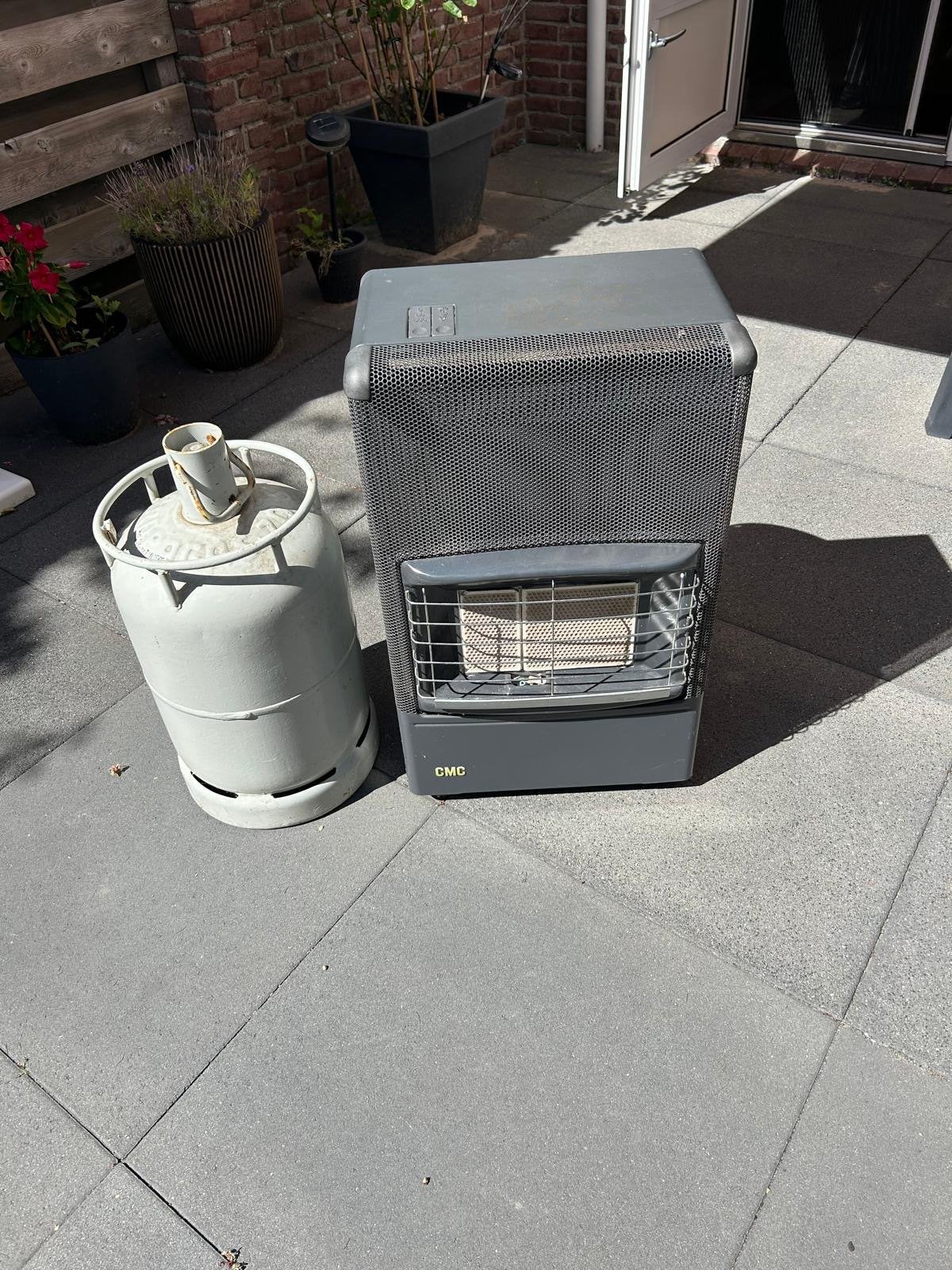 Gaskachel met halfvolle grote gasfles 45 euro, Ophalen, Gebruikt, Gas