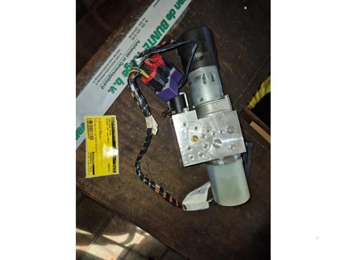 Cabriodak Motor van een Peugeot 207, Gebruikt, -, -, -