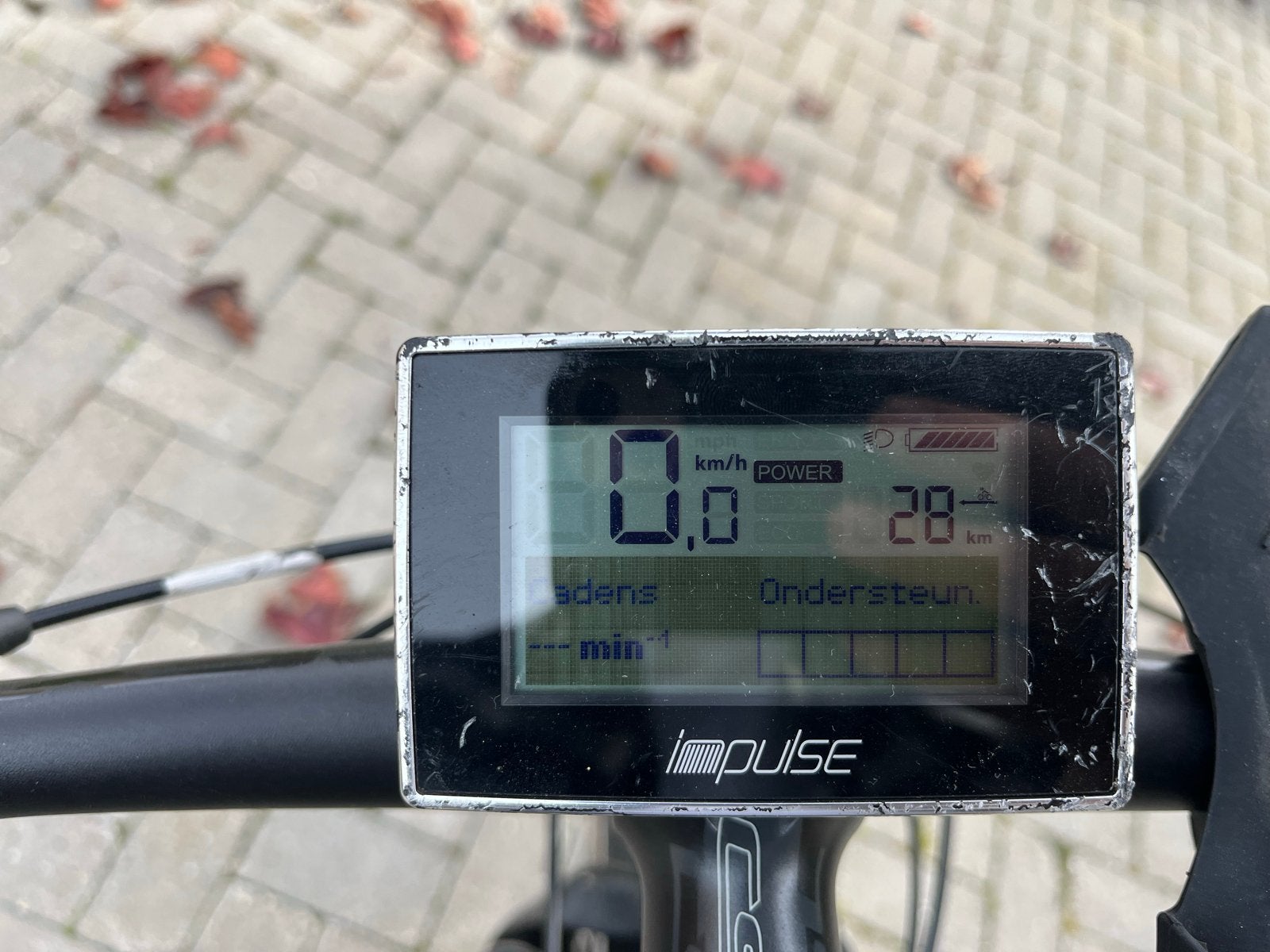 Foto 11 van Gazelle E-bike met defecte trapondersteuning, 2 accu's
