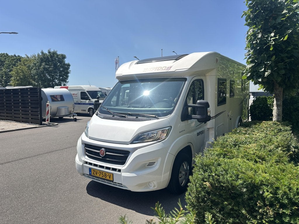 Rapido F 680 Zeer compleet 23dKM, Caravans en Kamperen, Campers, Ringverwarming, Fiat, Tot en met 2, 6 tot 7 meter