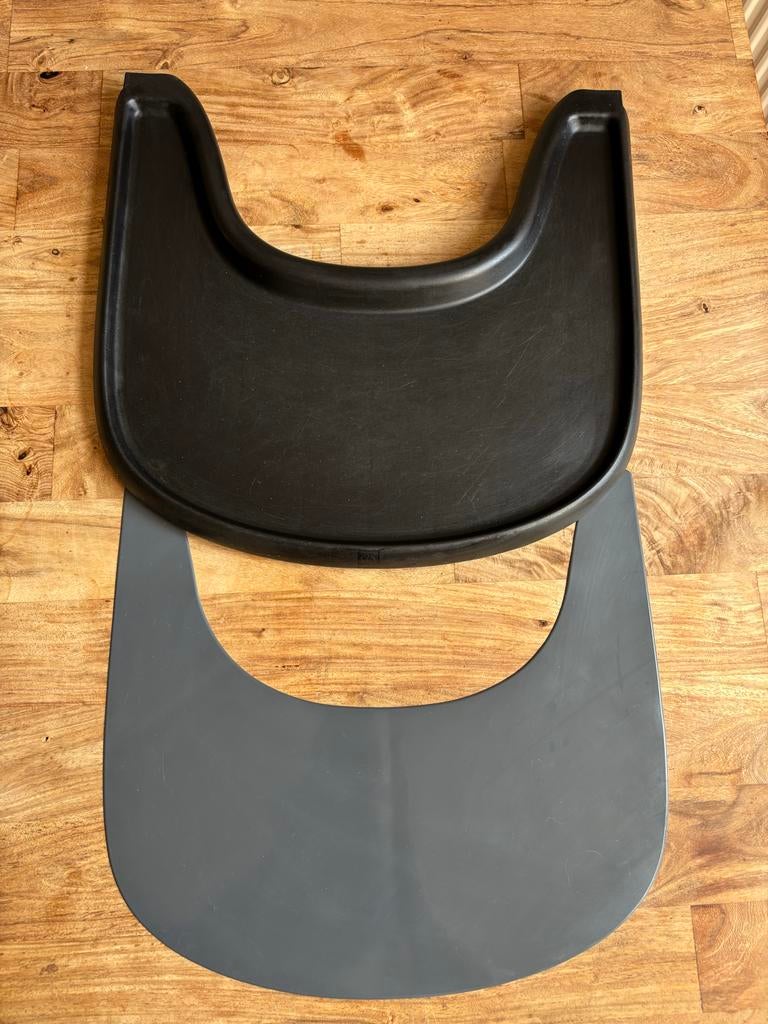 Stokke Tripp Trapp Tafelblad - zwart, Kinderen en Baby's, Kinderstoelen, Ophalen of Verzenden, Gebruikt, Meegroeistoel, Afneembaar eetblad