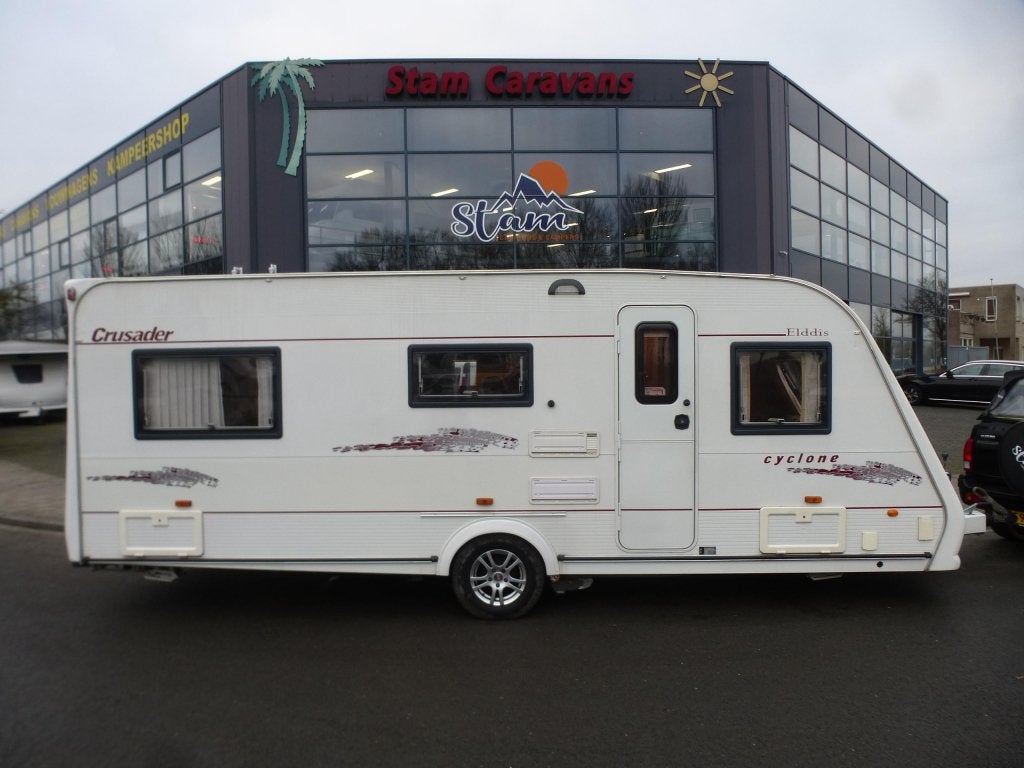 Elddis Corona 530 mover en voortent, Caravans en Kamperen, Caravans, tot en met 4, 1250 - 1500 kg, Standaardzit, Elddis, 2 aparte bedden