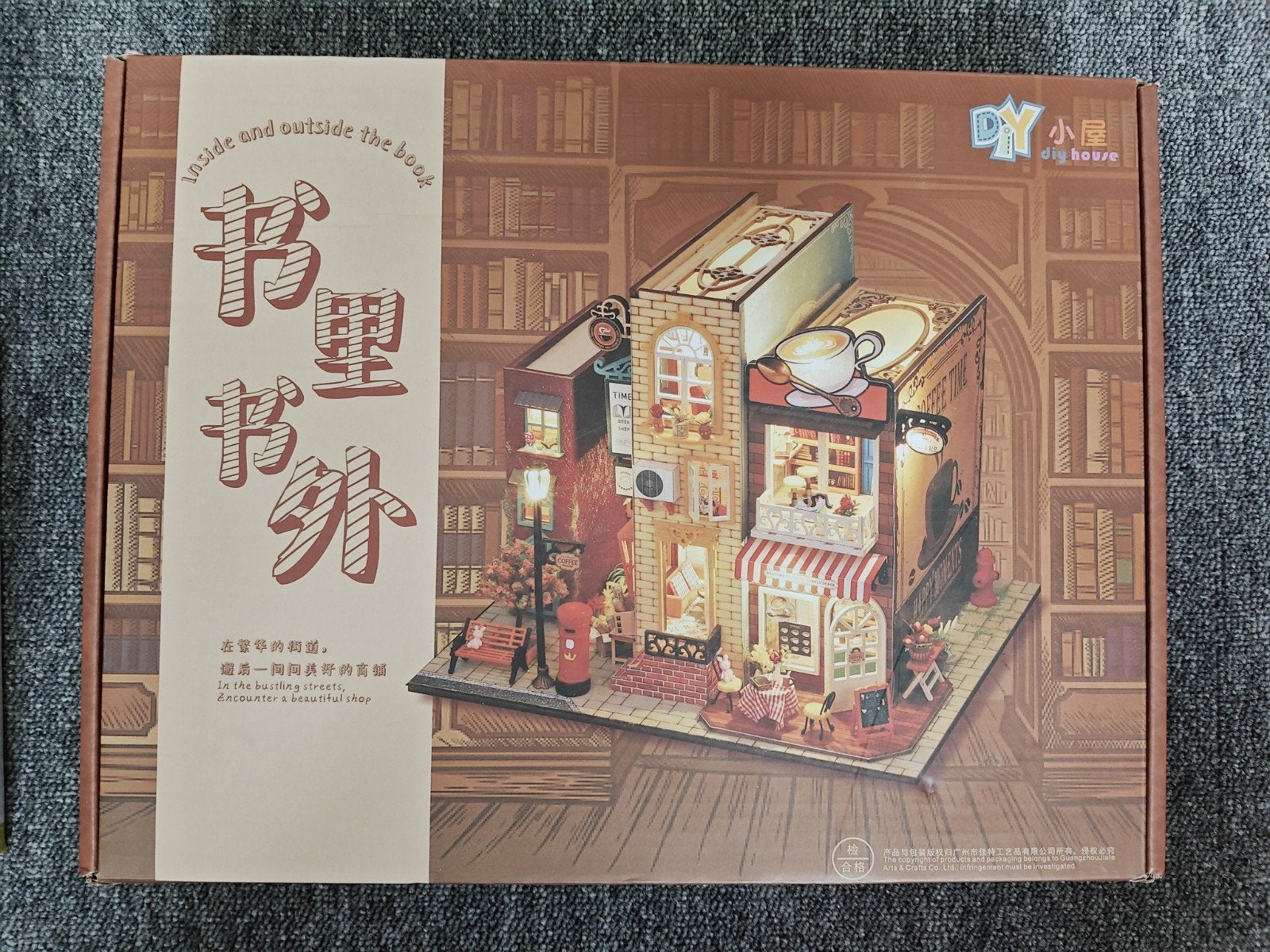 DIY Boek Villa Poppenhuis - Nieuw, Hobby en Vrije tijd, Ophalen of Verzenden, Nieuw